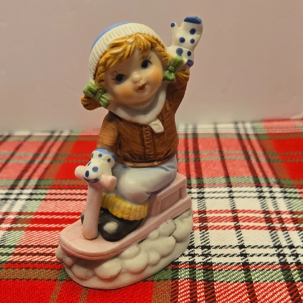 Charming Winter Figurines - Picture 8 of 8